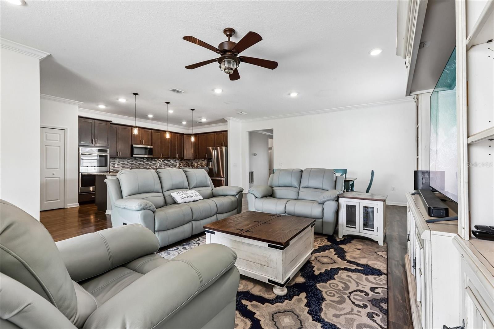 8245 Olive Brook Dr photo 4