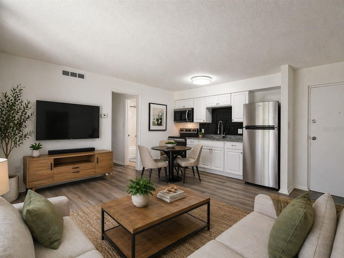 4215 E Bay Dr #1701B photo 3