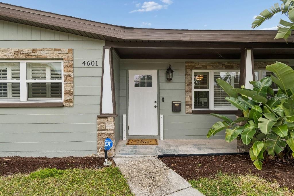 4601 Venetian Blvd NE photo 3