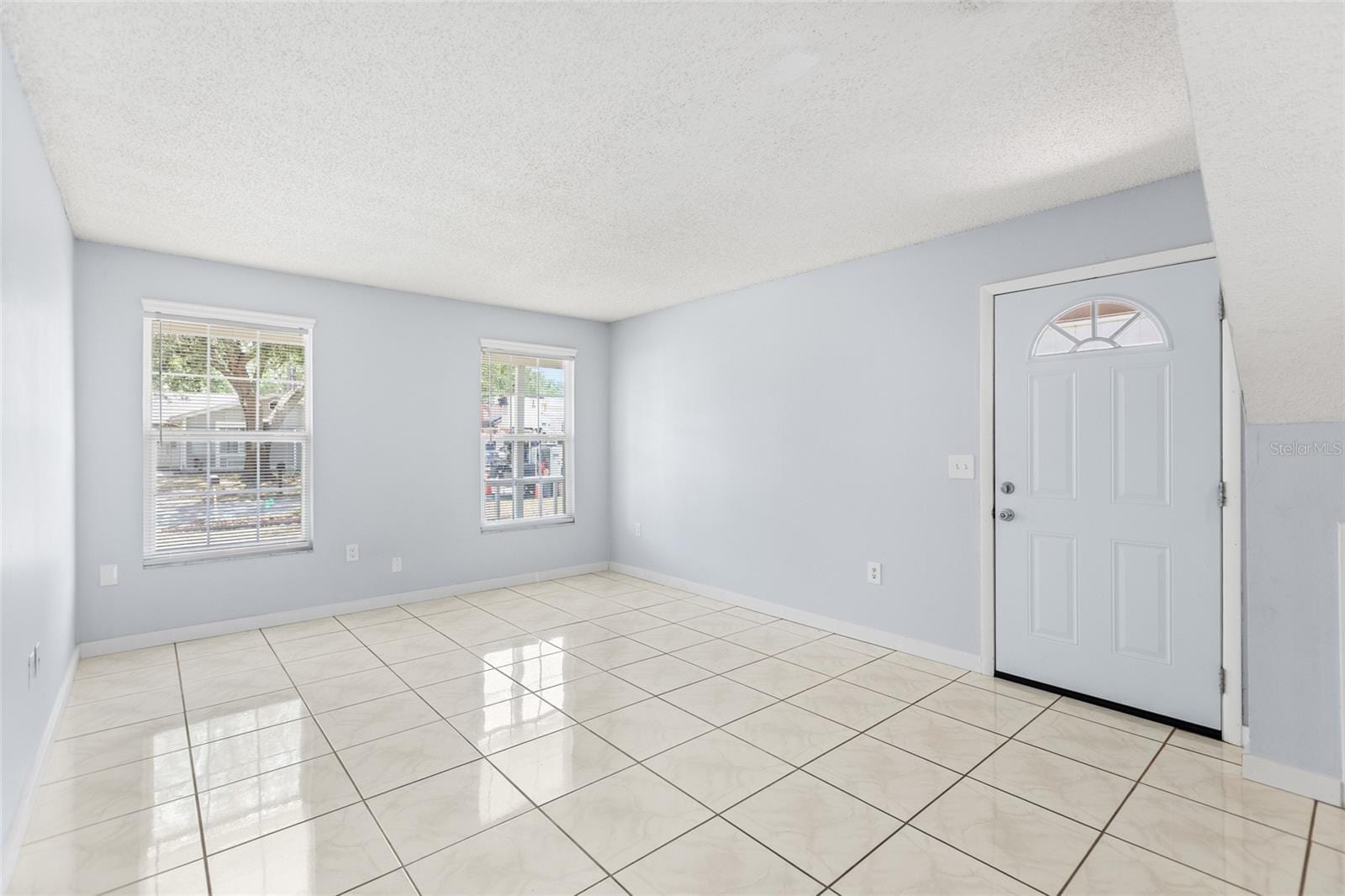 7608 Willow Park Dr photo 5
