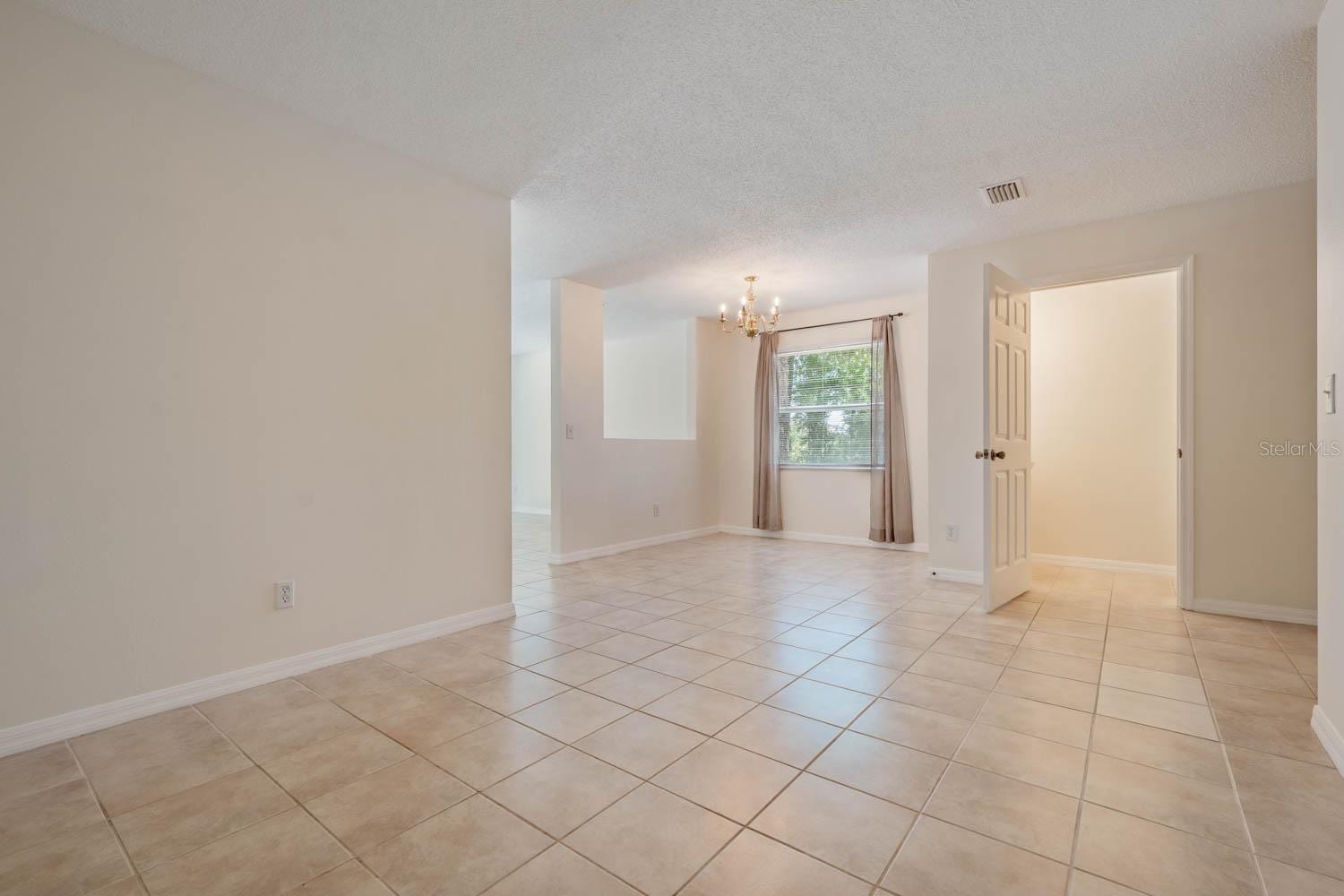 4522 Winding River Way photo 3