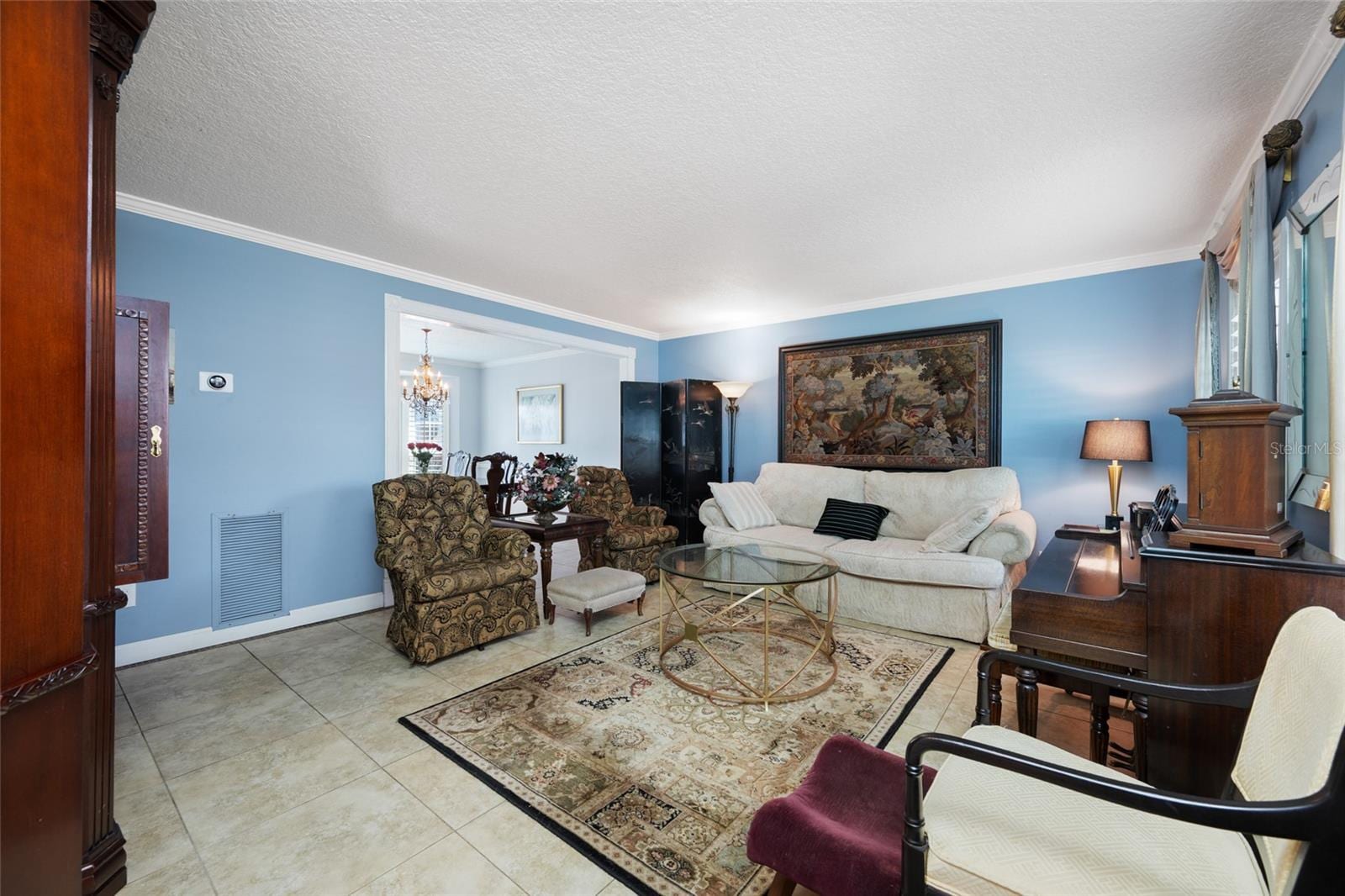 8602 Leighton Dr photo 5
