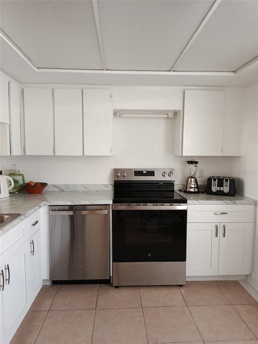2614 Cove Cay Dr #104 photo 2