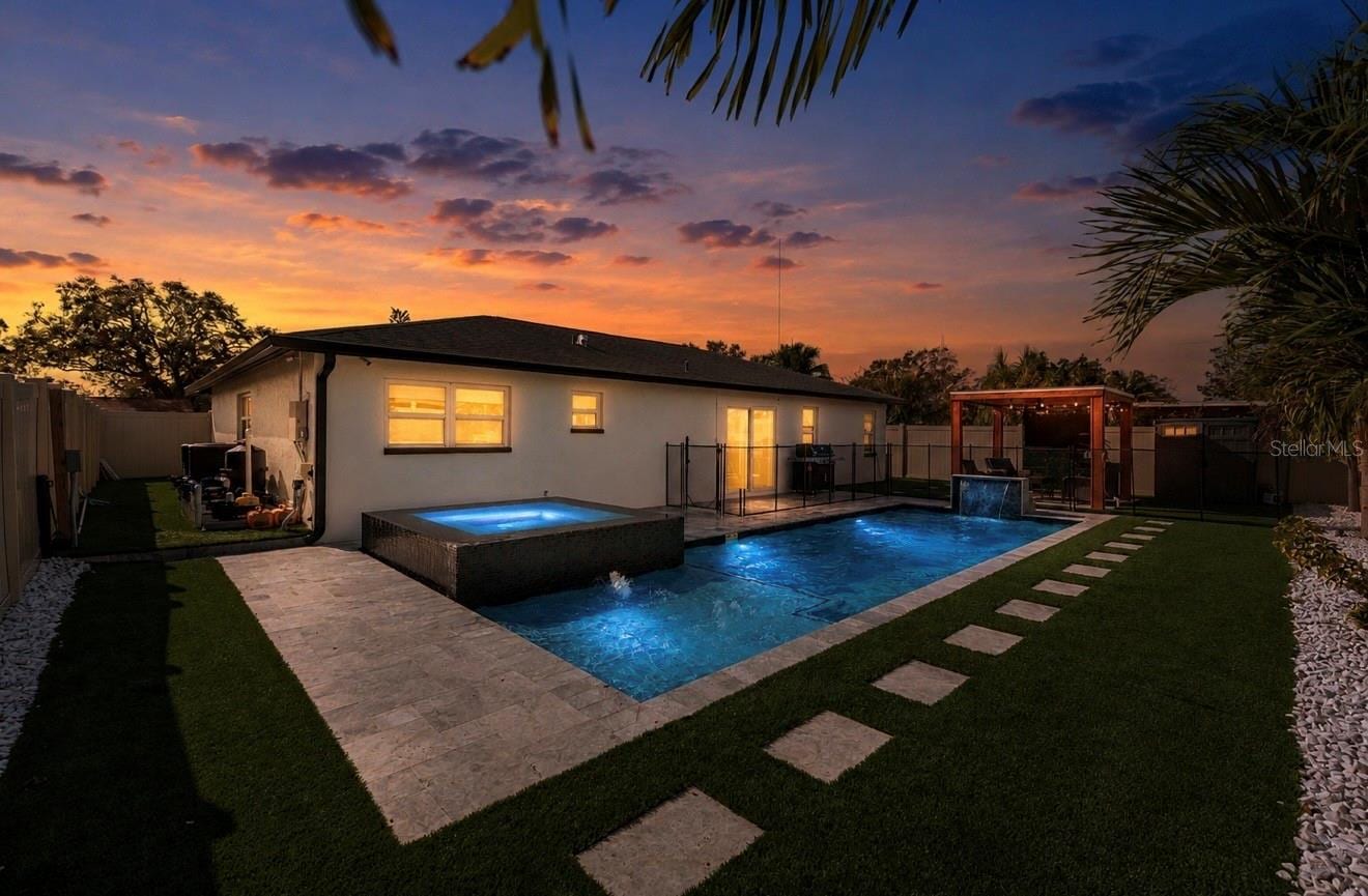 9481 Monica Dr photo 4
