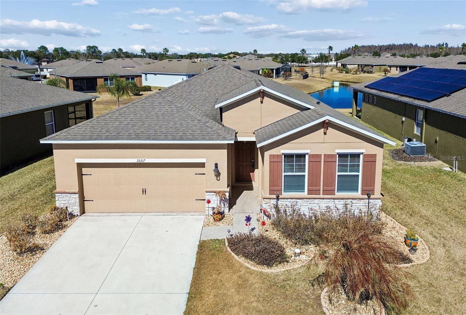 2667 Canyon Crest Dr photo 3