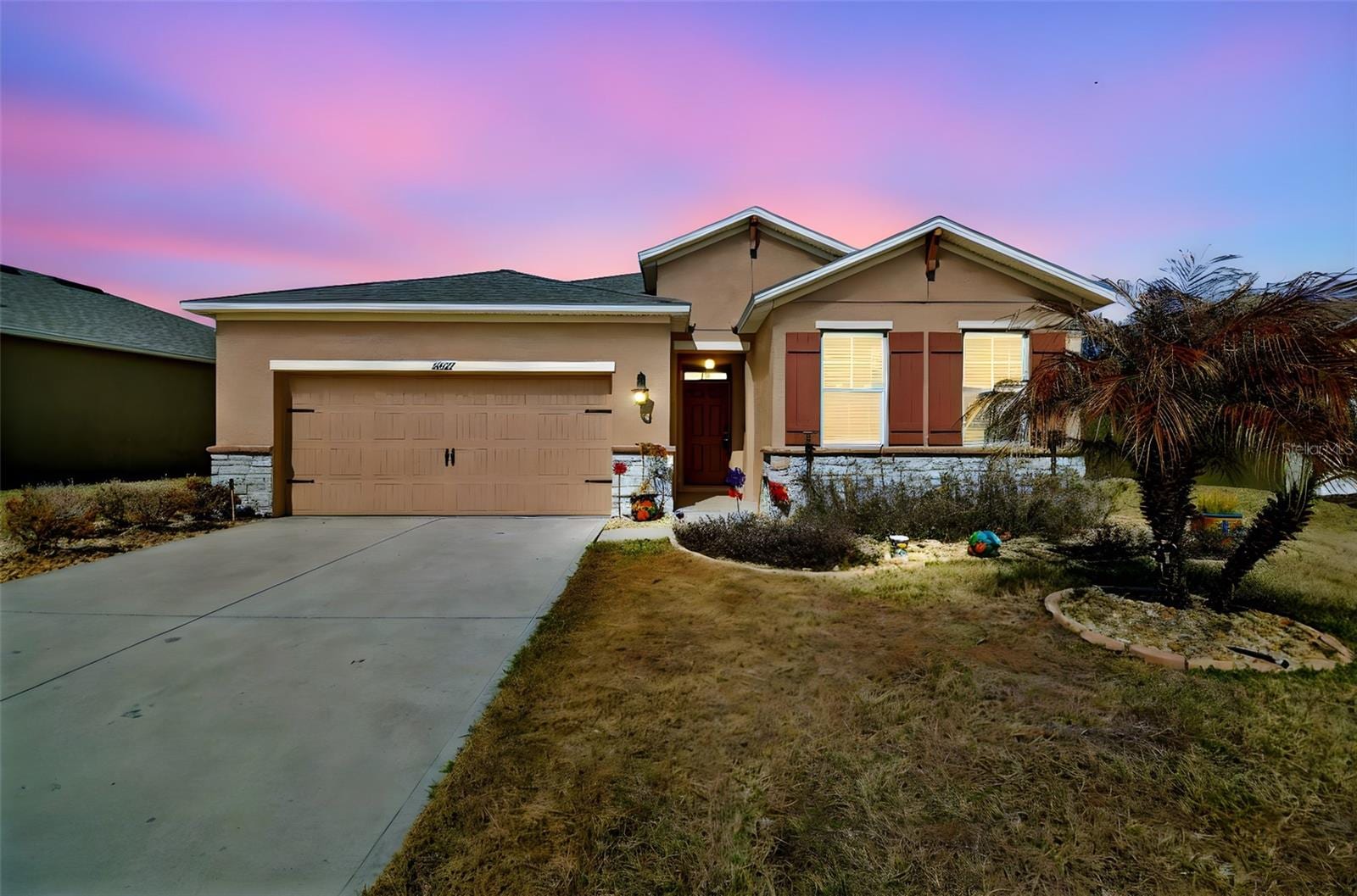 2667 Canyon Crest Dr photo 4