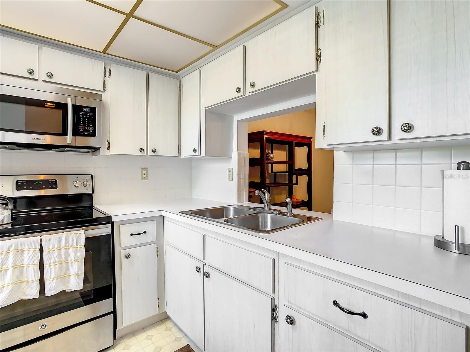 4230 Redcliff Pl #4230 photo 3