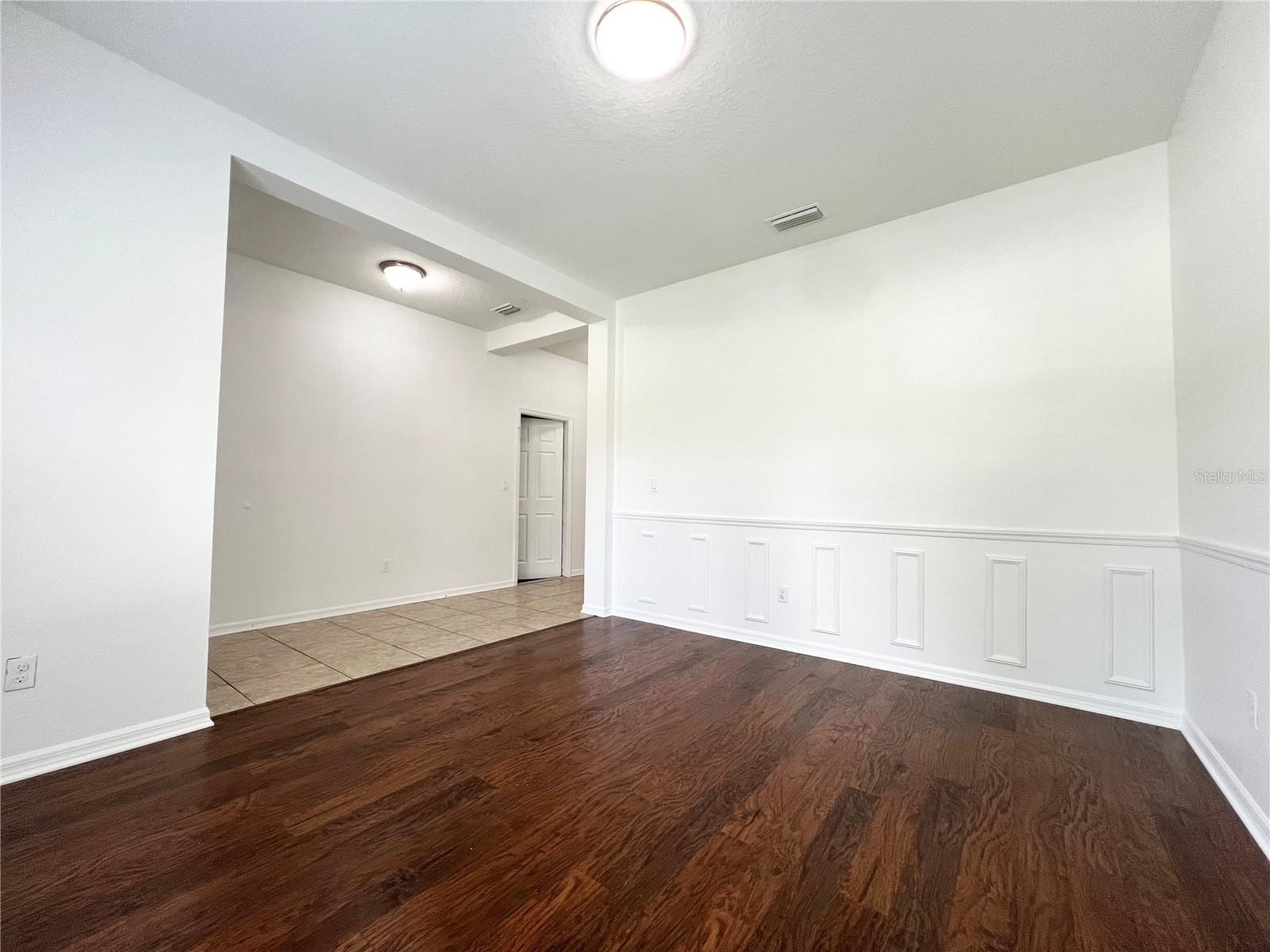 724 Parker Den Dr photo 3