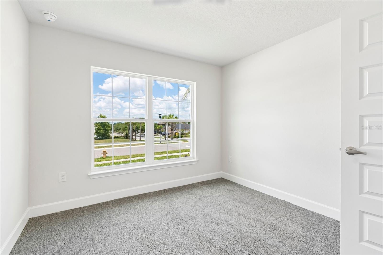 12976 Kent Bradley St photo 5