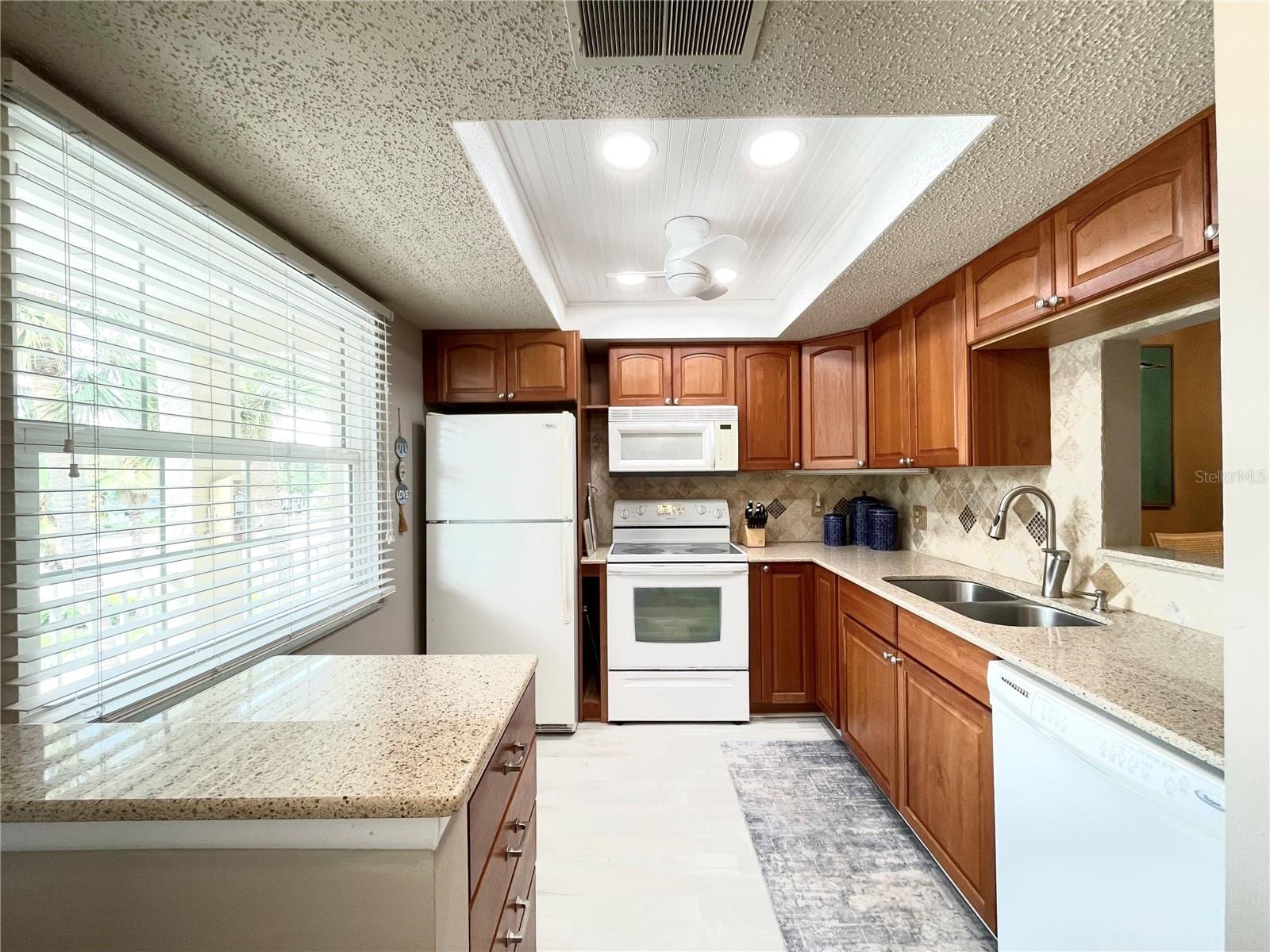 920 Virginia St #303 photo 4