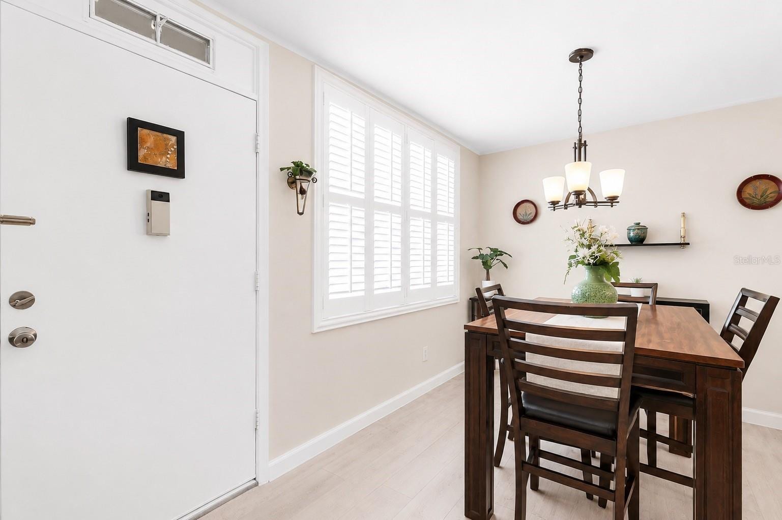 4720 Locust St NE #206 photo 4