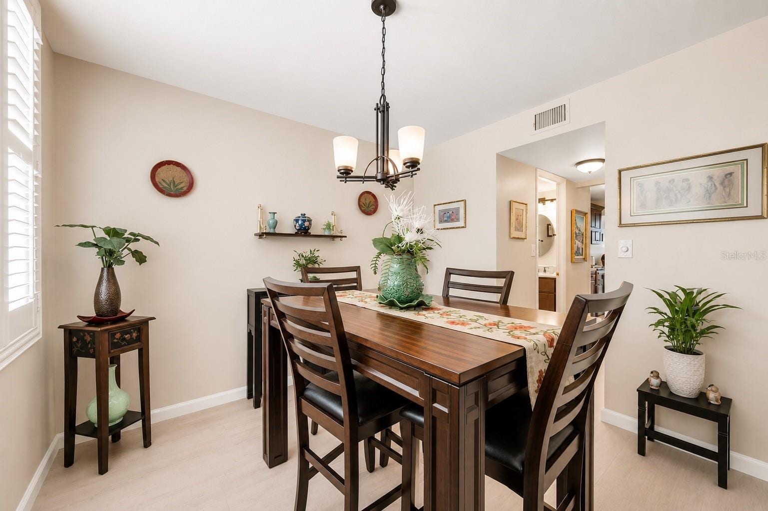 4720 Locust St NE #206 photo 5