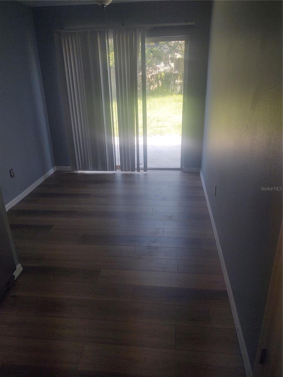 5707 Tanagerlake Rd photo 4