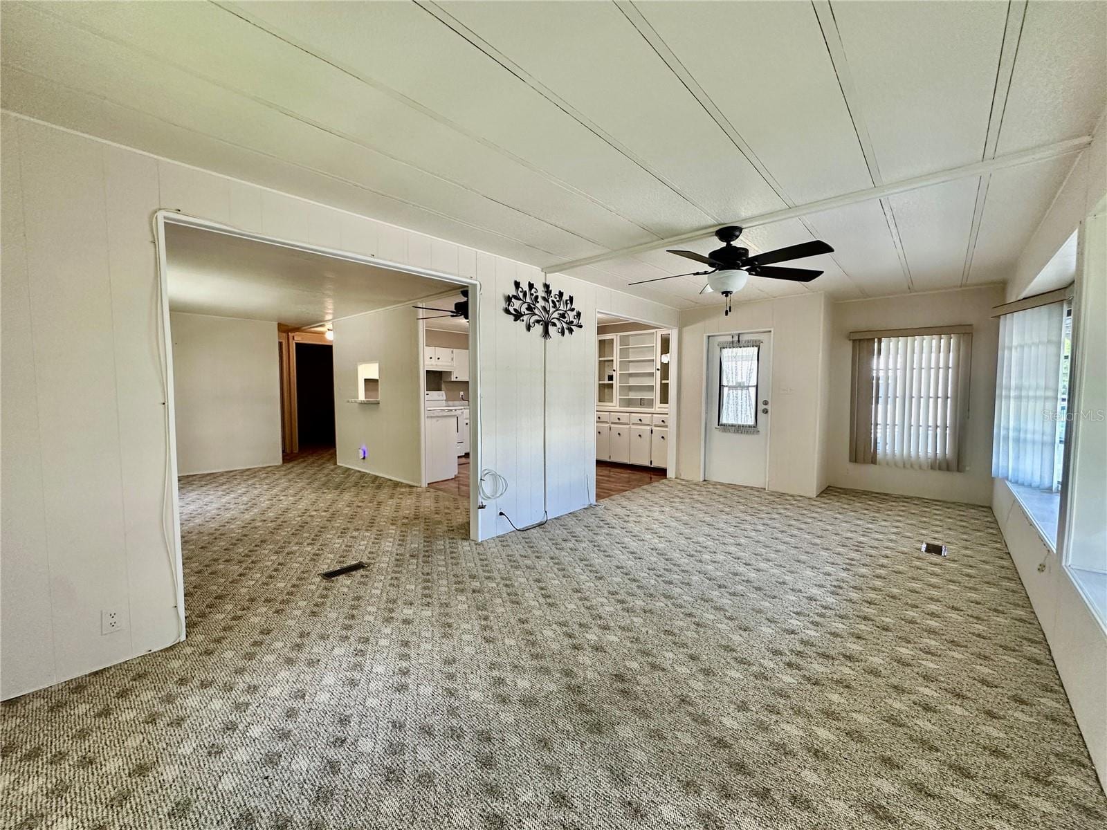 114 Jana Cir photo 4