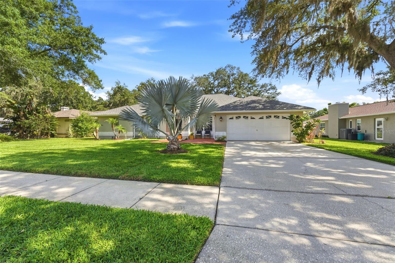 2511 Viny CT photo 3