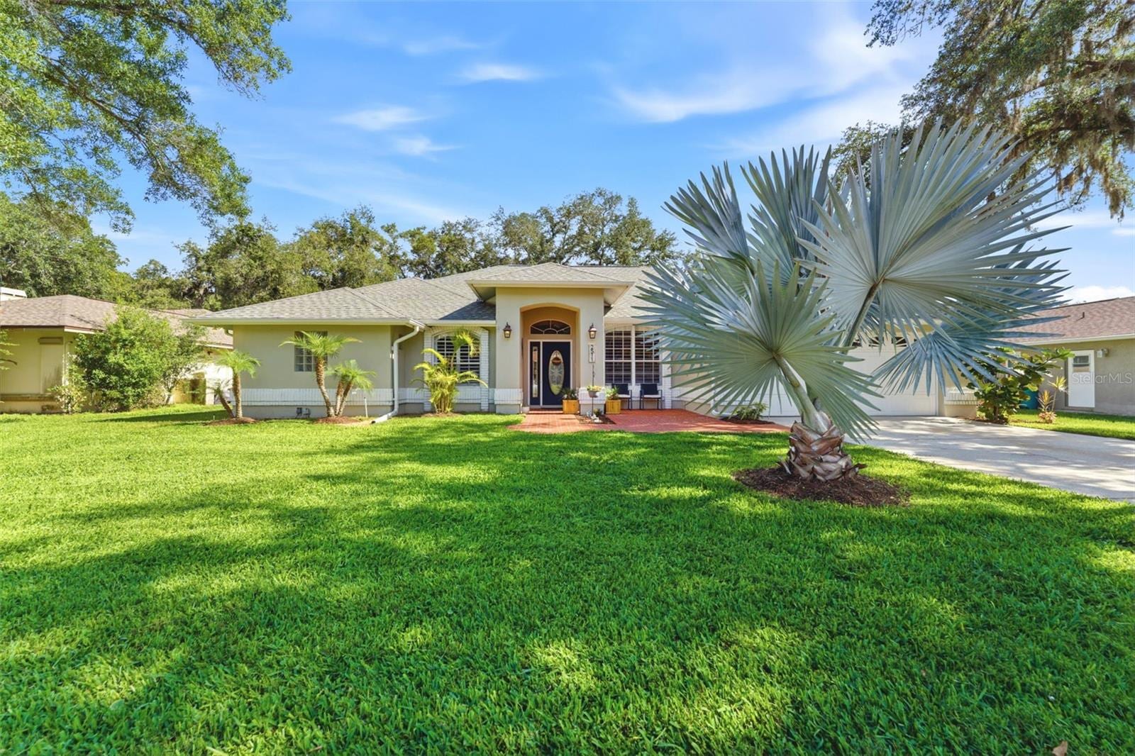2511 Viny CT photo 4