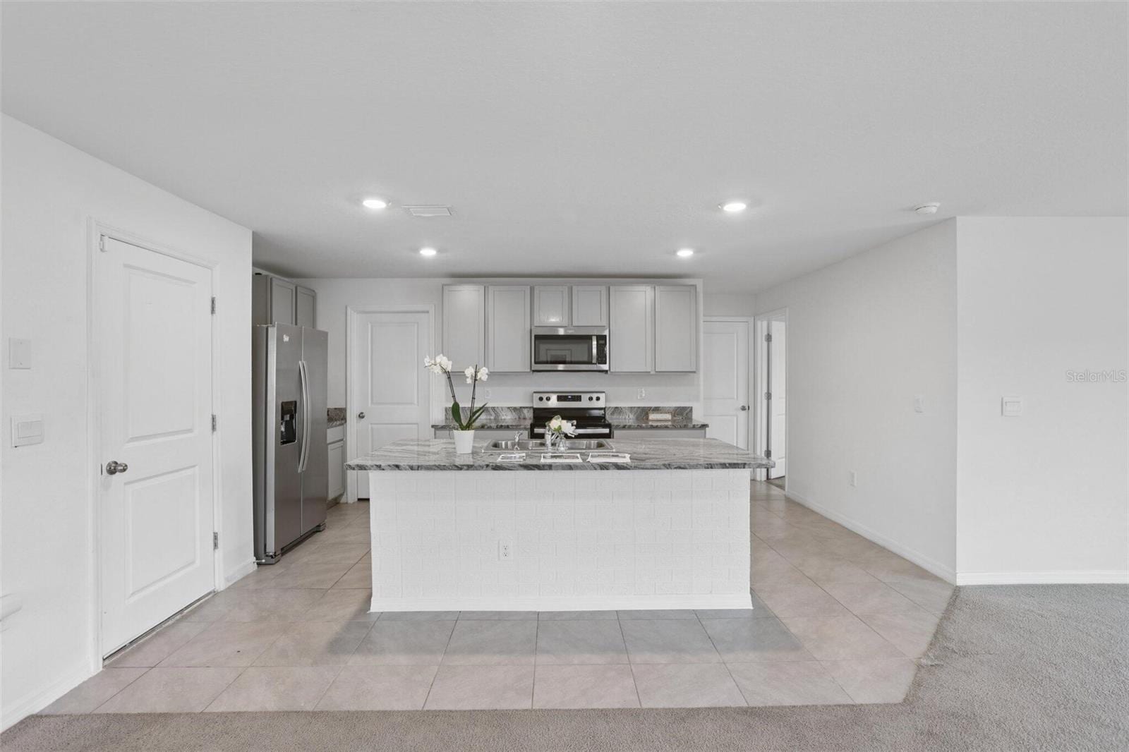 7530 Broad Pointe Dr photo 5
