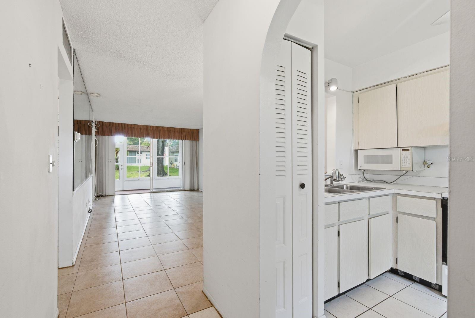 3127 Mission Grove Dr #3127 photo 5