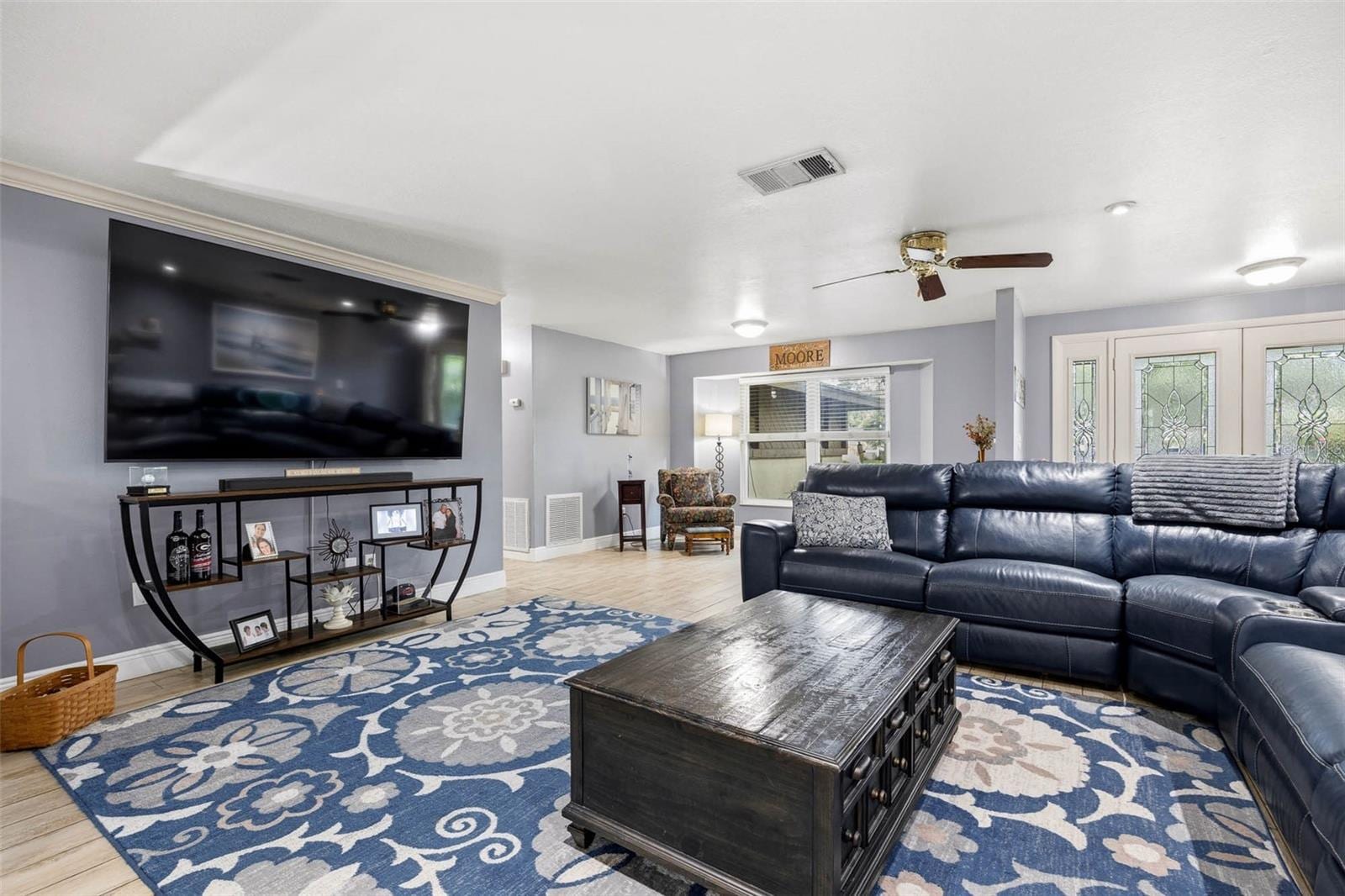 1430 Sutton Place Dr photo 5