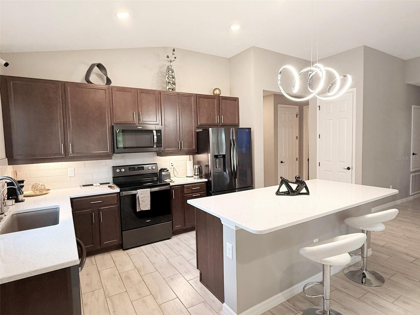 12055 Forest Manor Ln photo 3