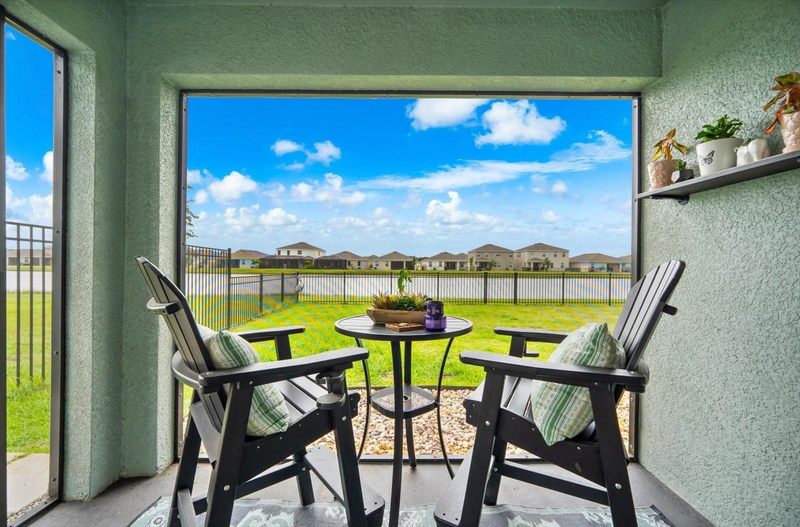 17914 Canopy Pl photo 2