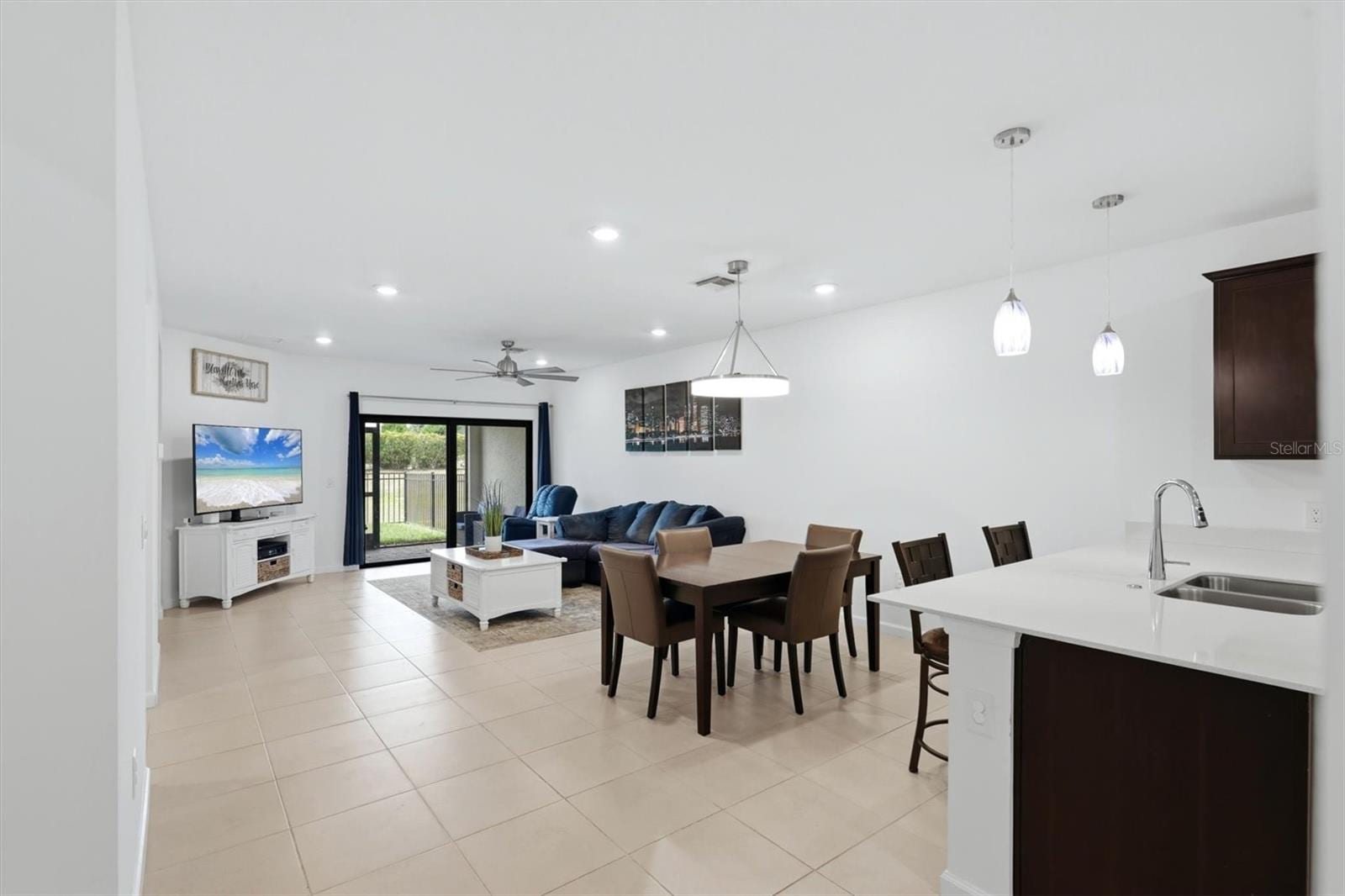 6499 Silverstar Dr photo 2