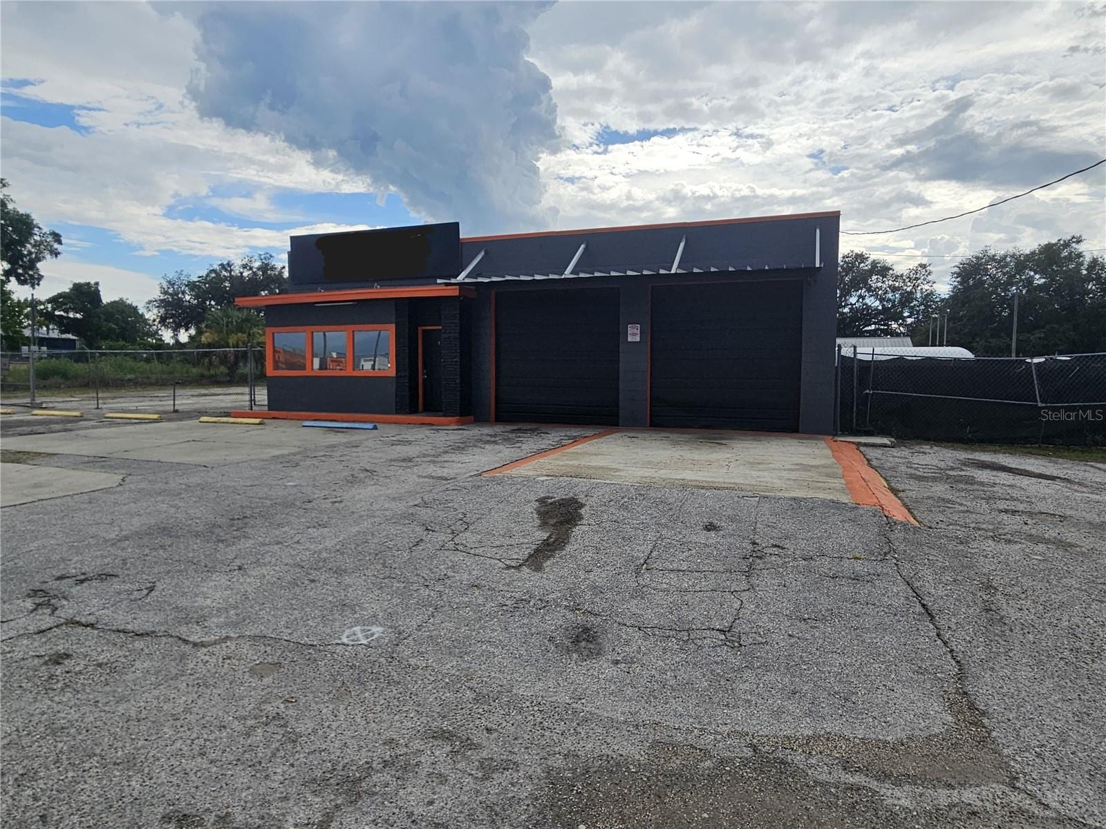 15217 Us Highway 301 photo 2