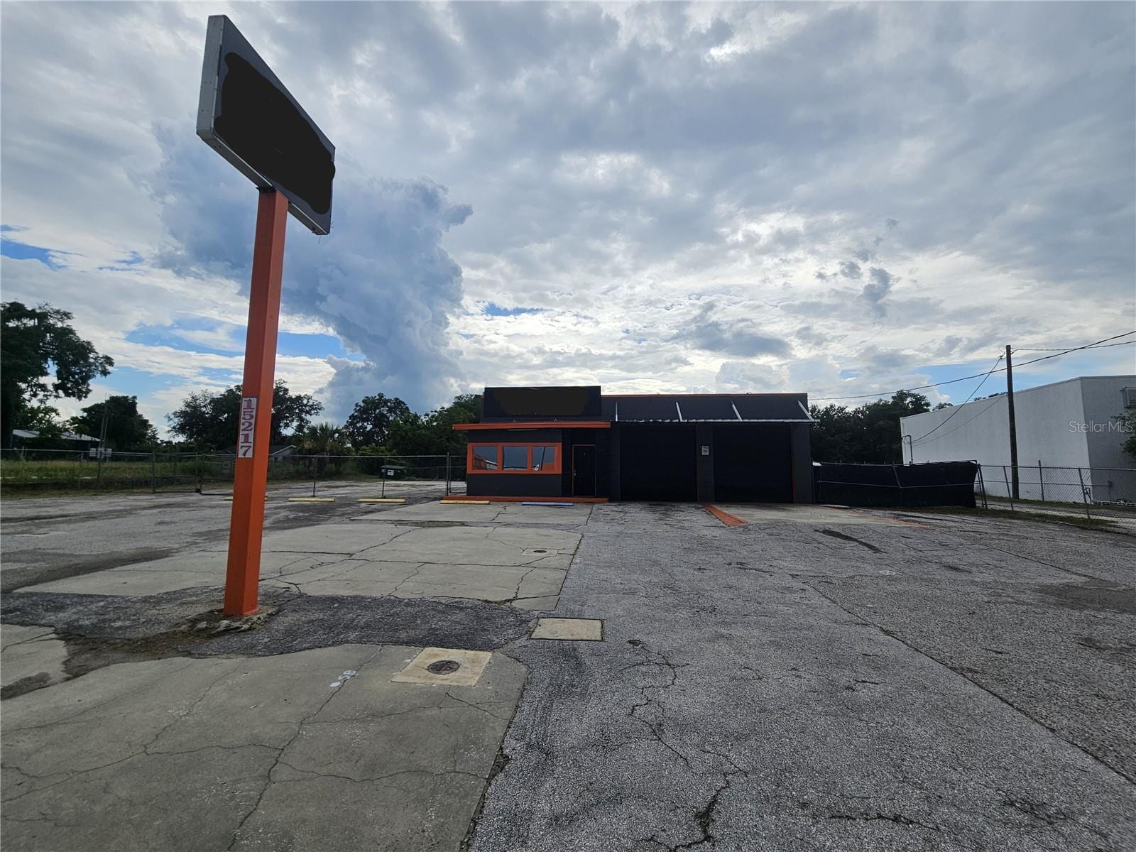 15217 Us Highway 301 photo 3