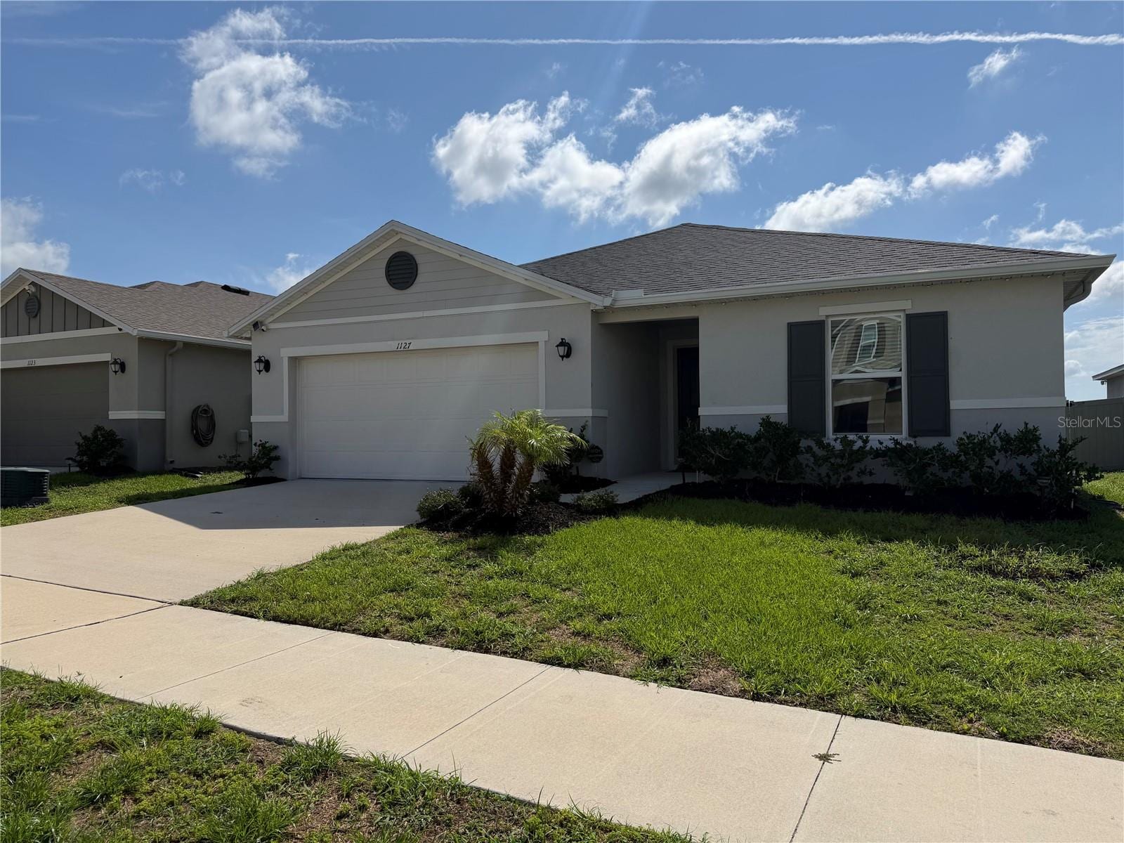 1127 Seedorf Dr photo 3