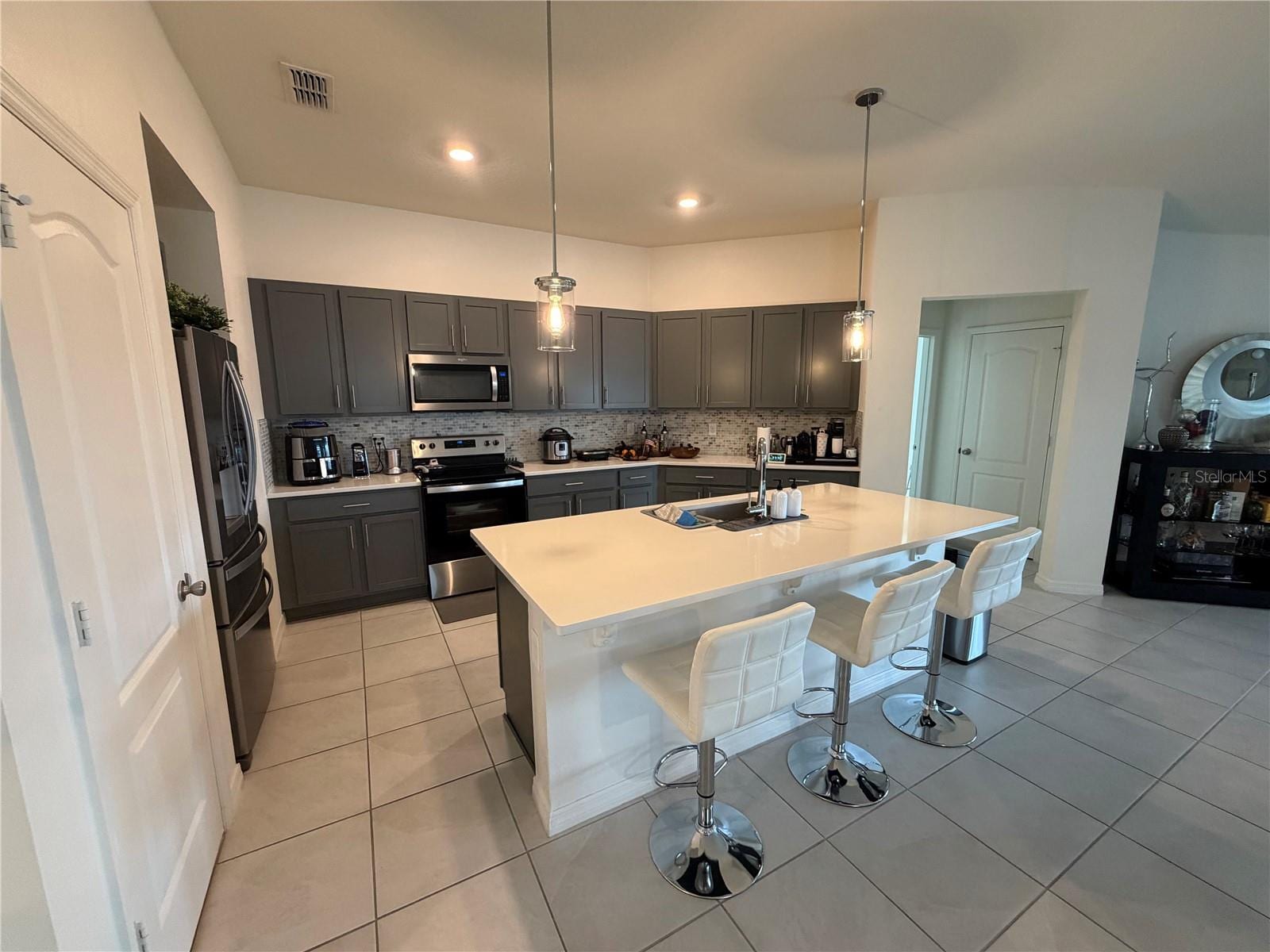 1127 Seedorf Dr photo 5