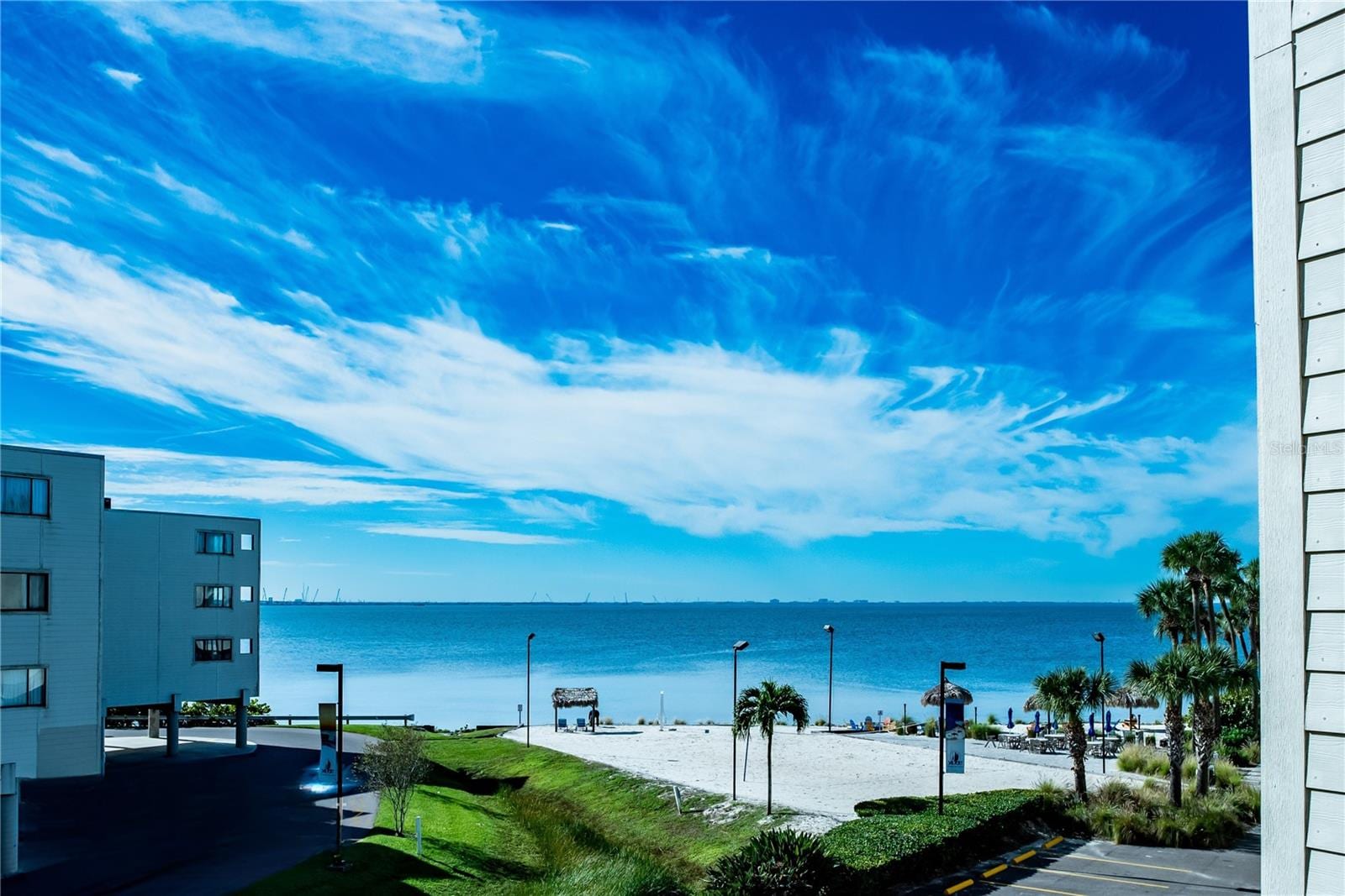 2506 N Rocky Point Dr #301 photo 3