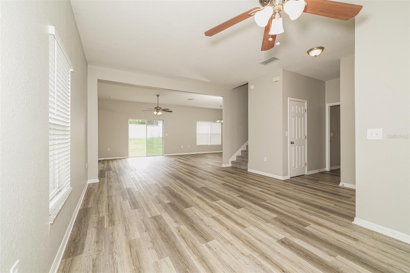 8870 Pebblebrooke Dr photo 3