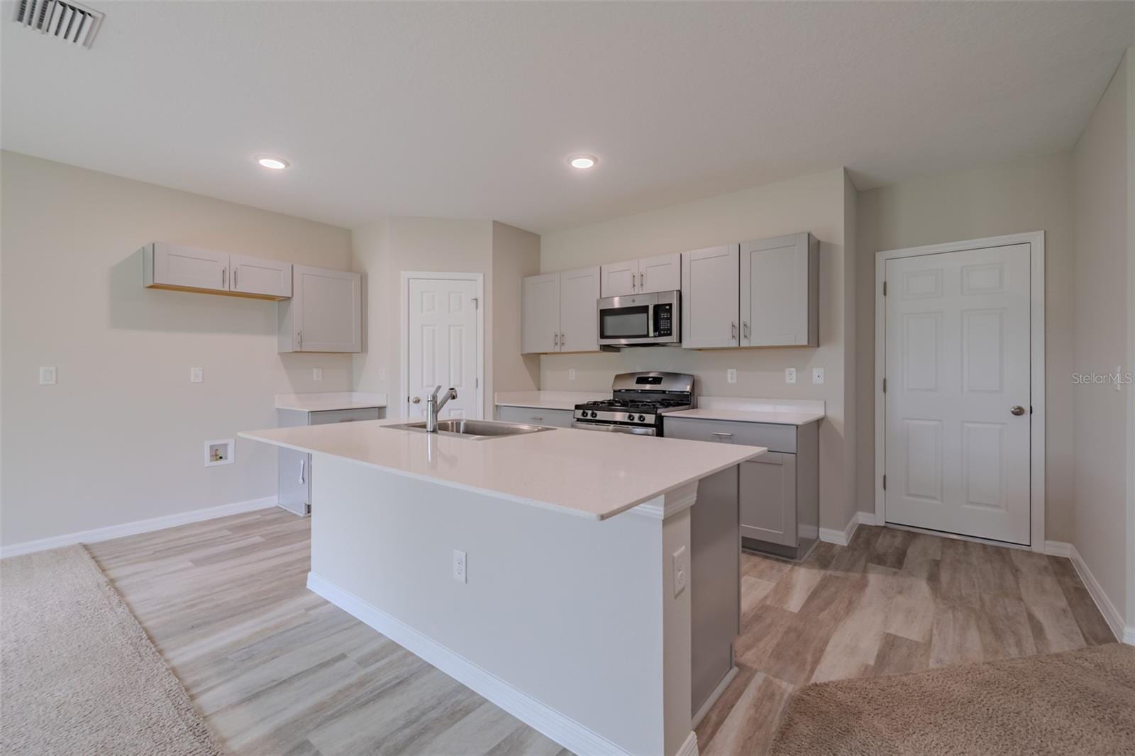 14606 Brumby Ridge Ave photo 5