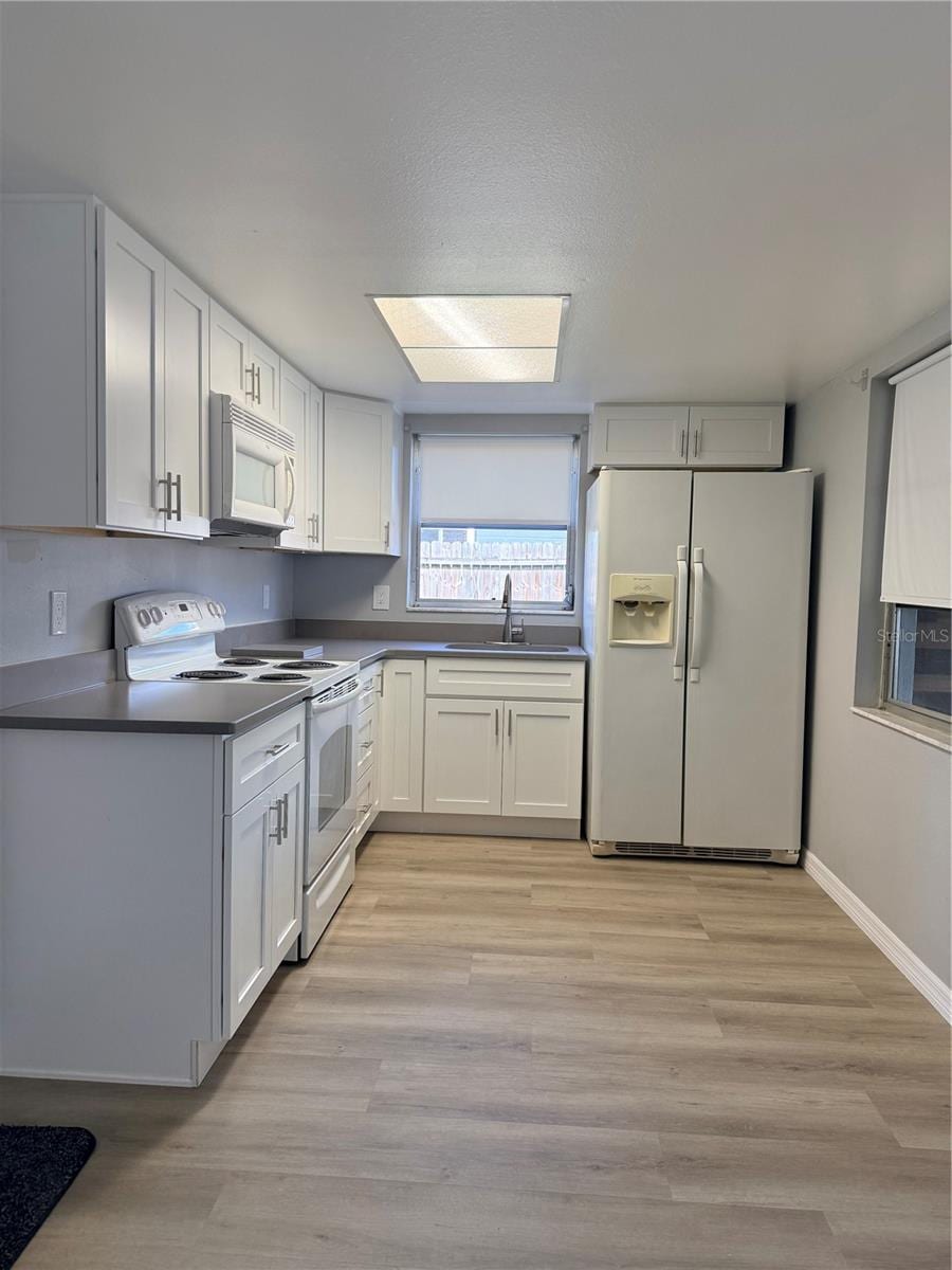 8437 Luray Dr photo 5