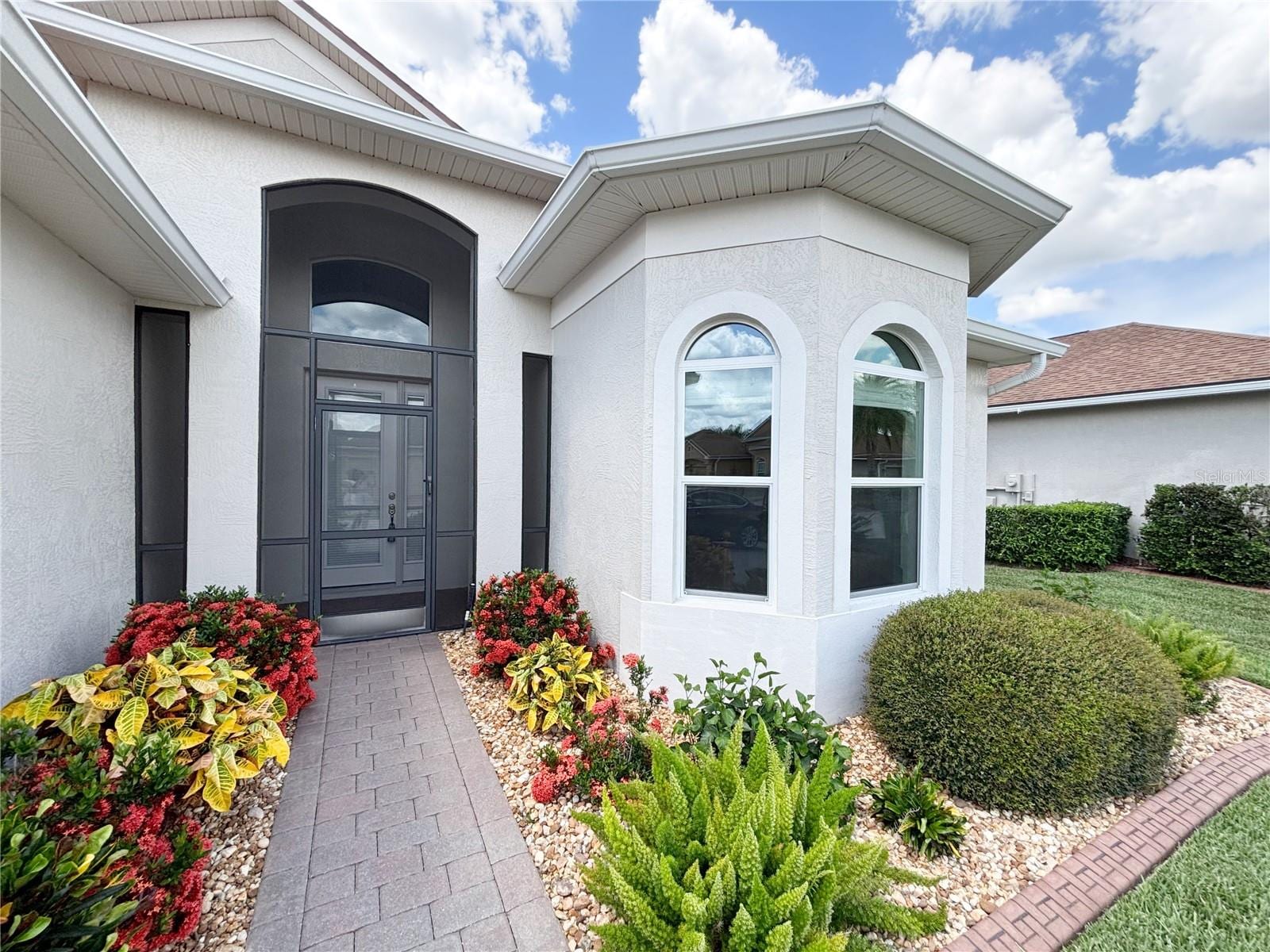 5553 Hogan Ln photo 2