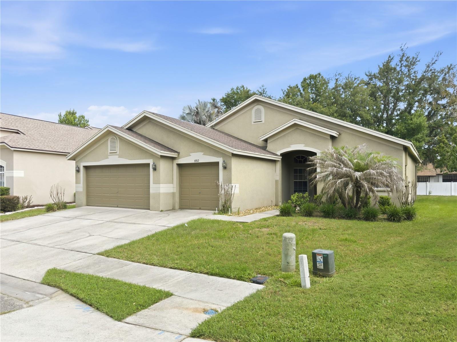 5912 Bramble Bush CT photo 2
