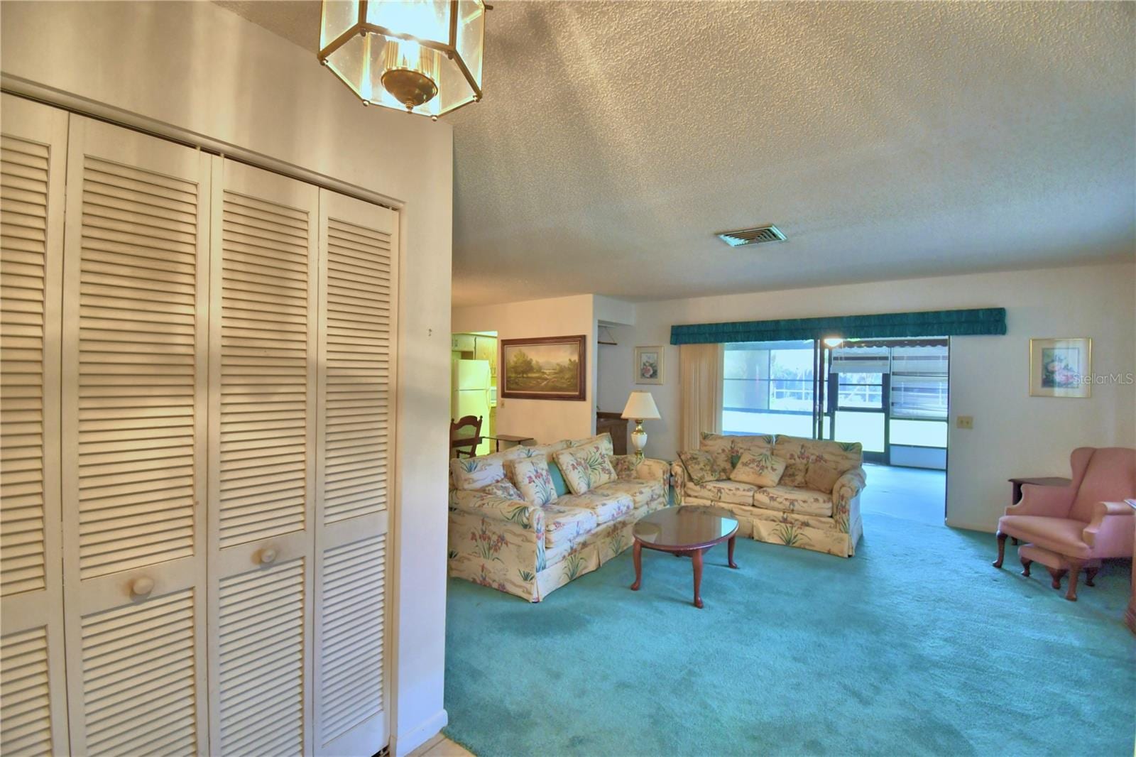 645 Broadmoor Cir #645 photo 5