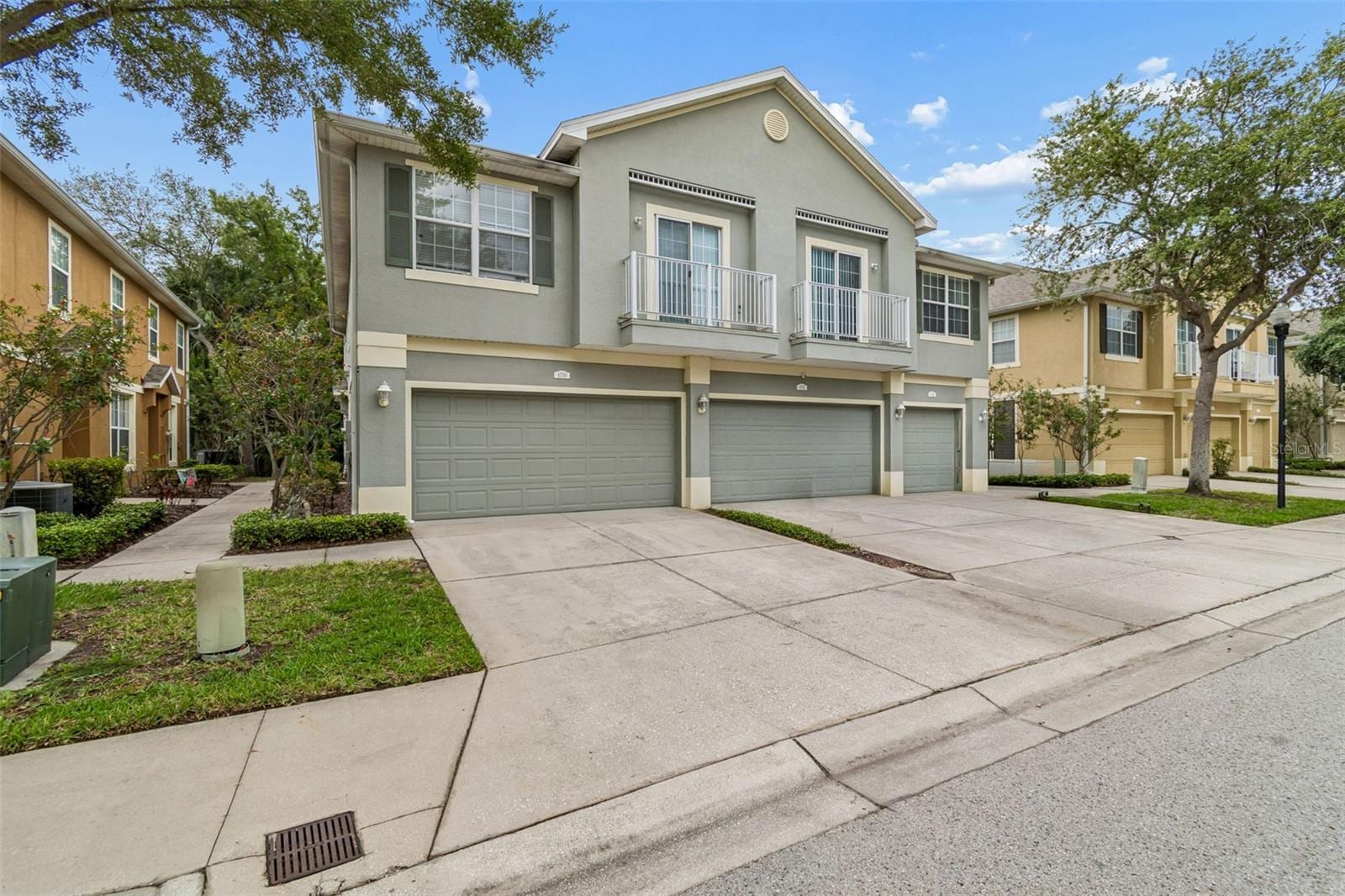 6734 Breezy Palm Dr photo 5