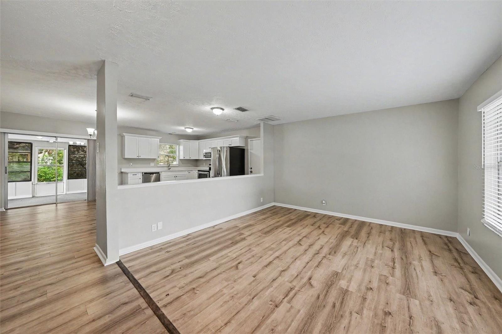 2264 Village CT photo 4