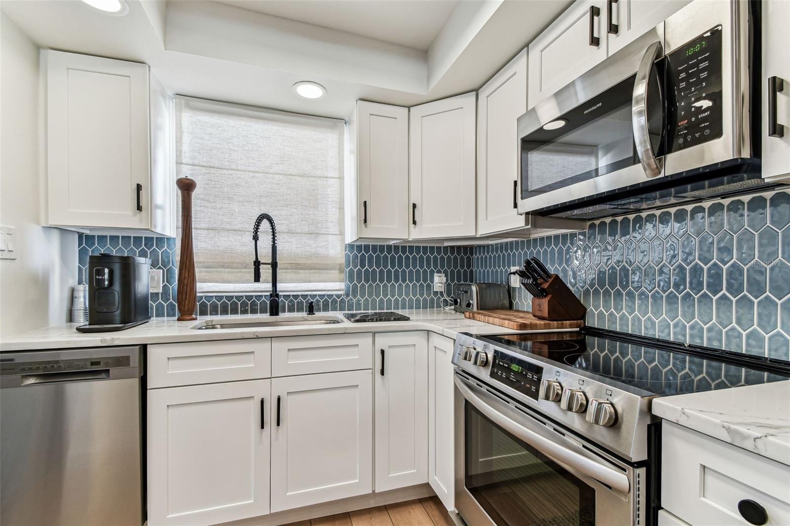 620 Edgewater Dr #204 photo 5