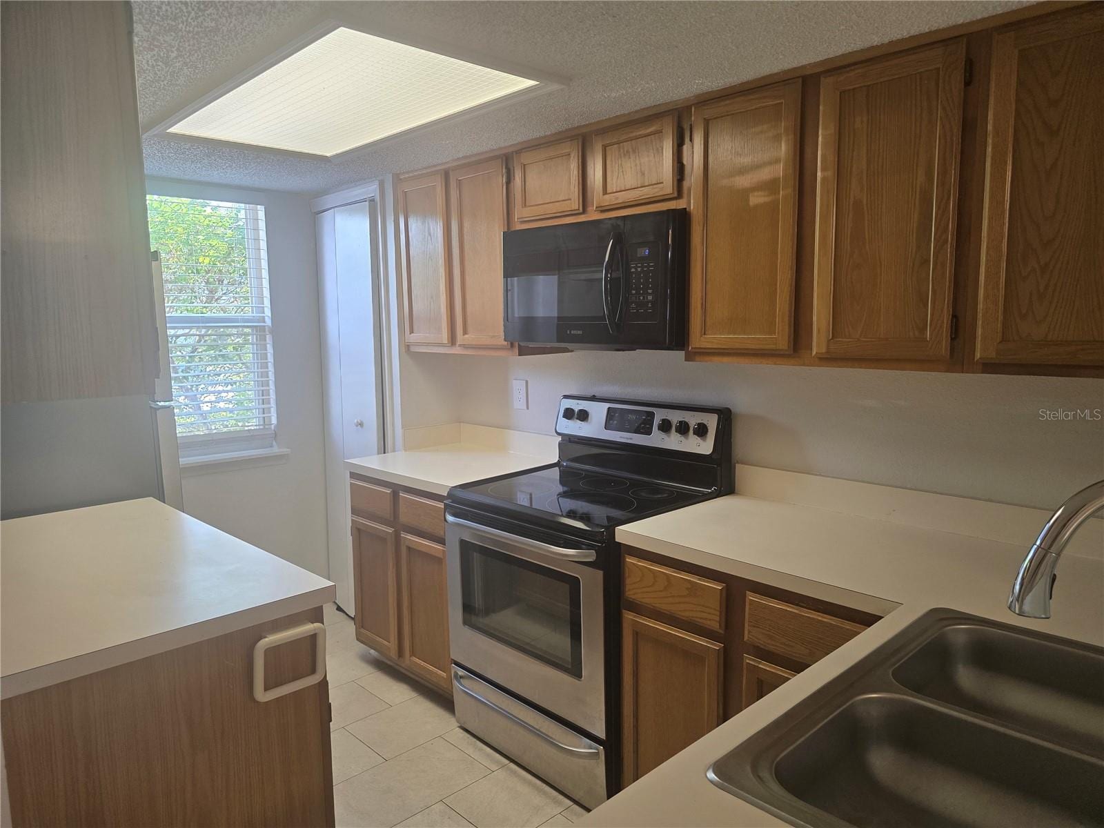 8713 Liberty Pl photo 3
