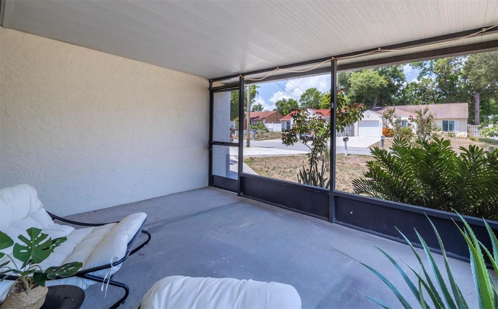 6806 S Gabrielle St photo 5