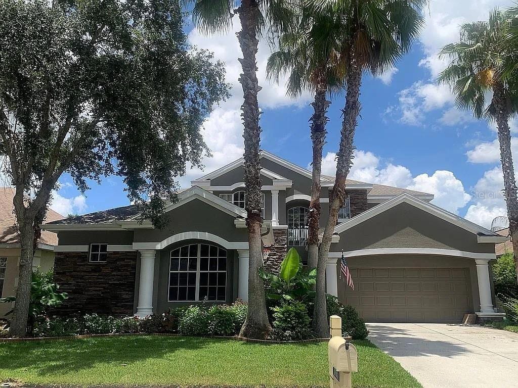 10103 Deercliff Dr photo 2