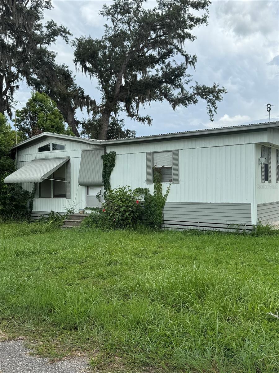 39611 Gloryland Dr photo 3