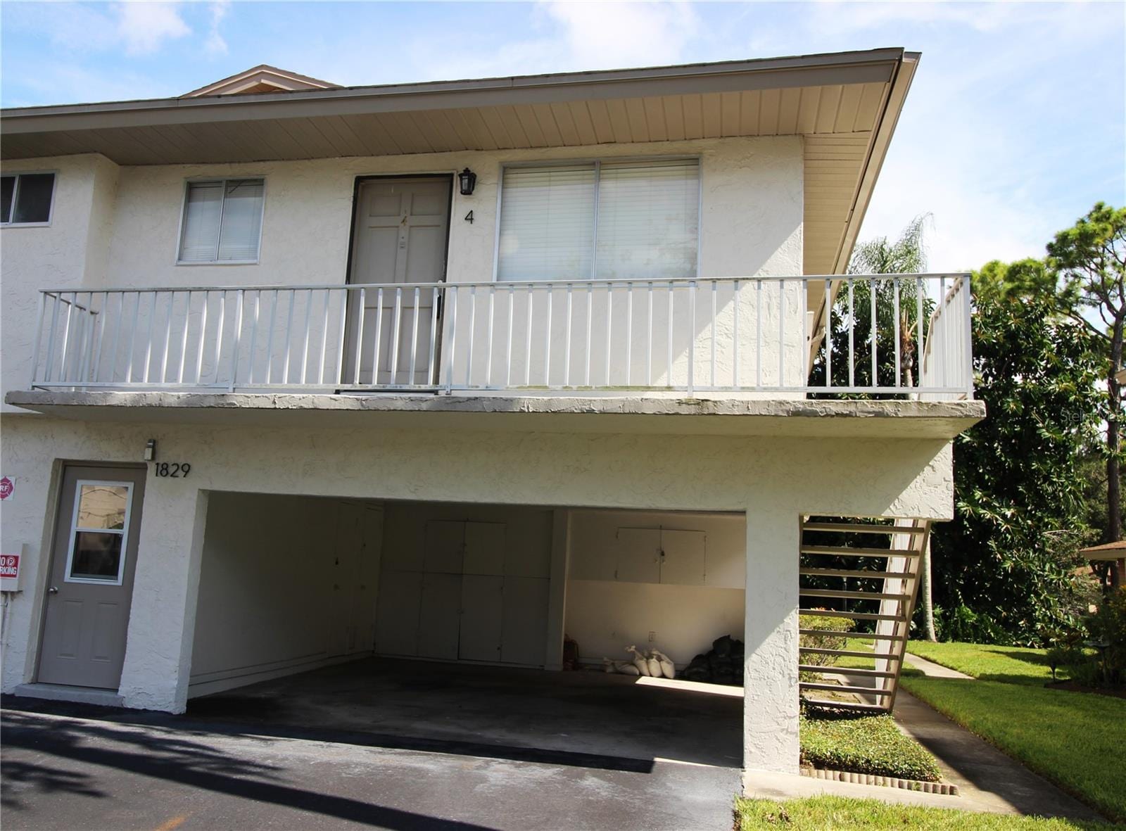 1829 Bough Ave #4 photo 2