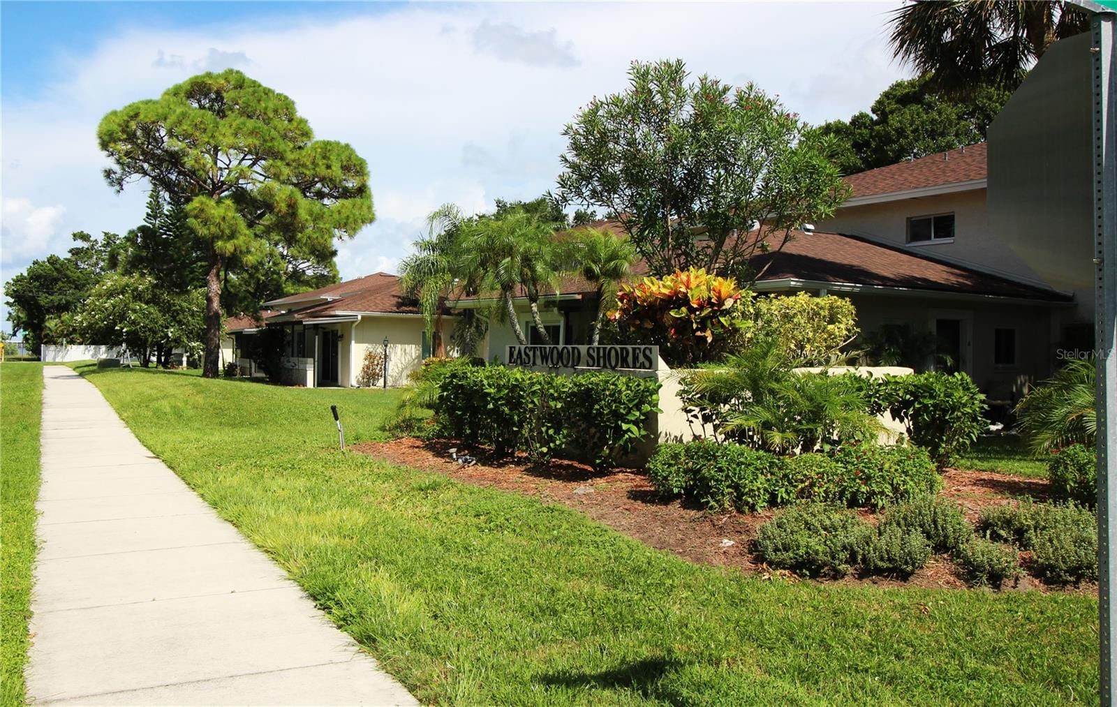 1829 Bough Ave #4 photo 3