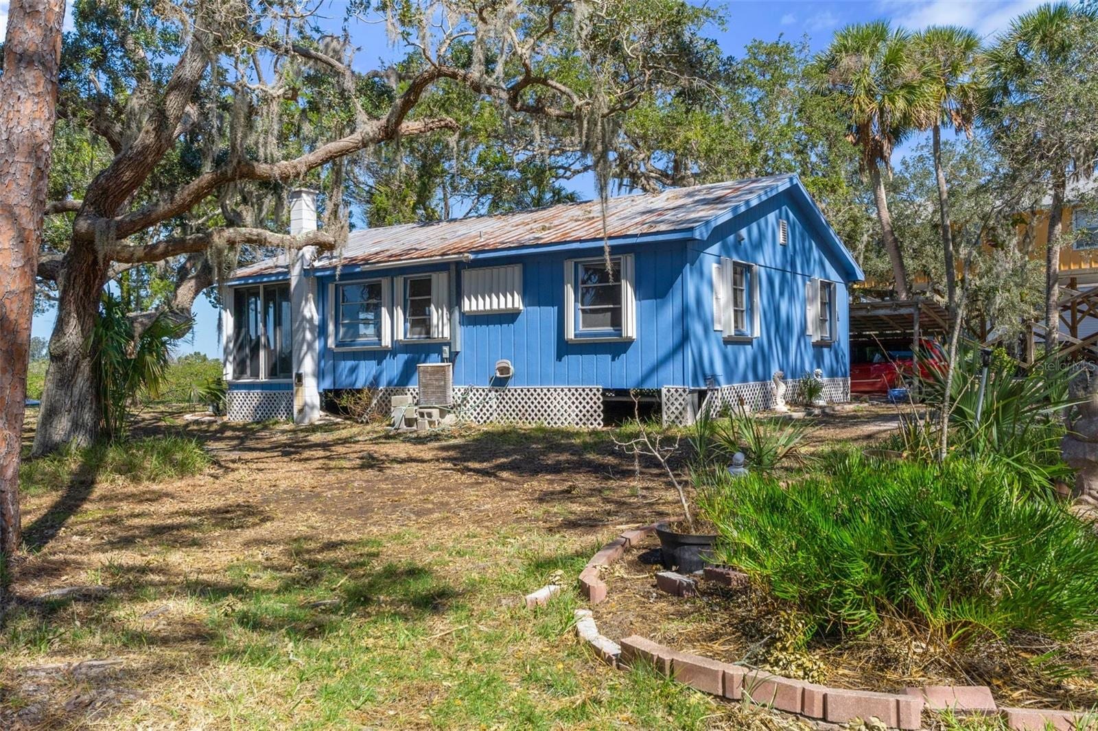 8812 Camp Ln photo 5