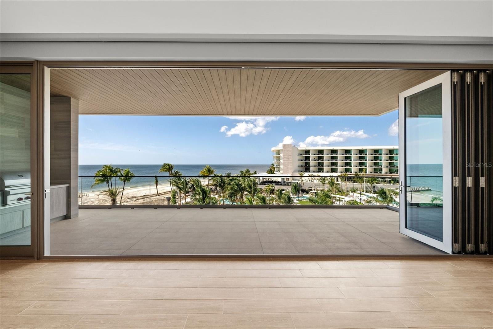 1561 Gulf Of Mexico Dr #403 photo 3