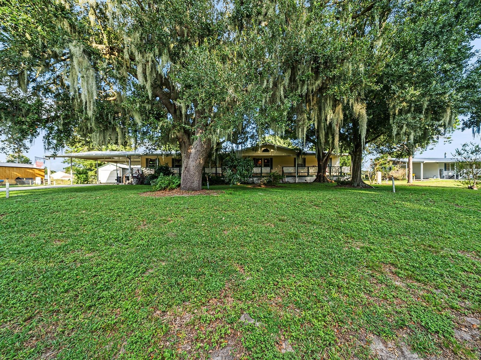 126 Bermuda CT photo 4