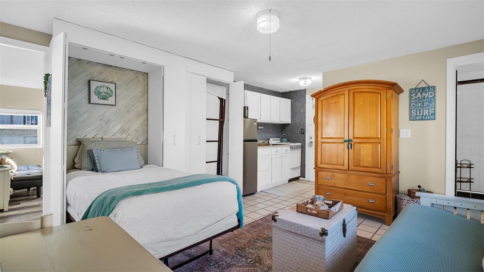 483 E Shore Dr #D4 photo 5
